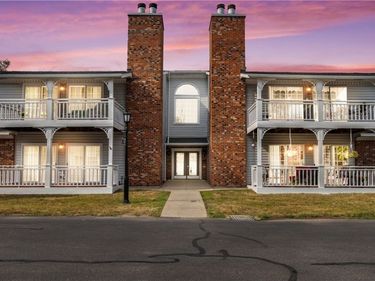 1175 Youngs Road, Unit E, Buffalo, NY 14221