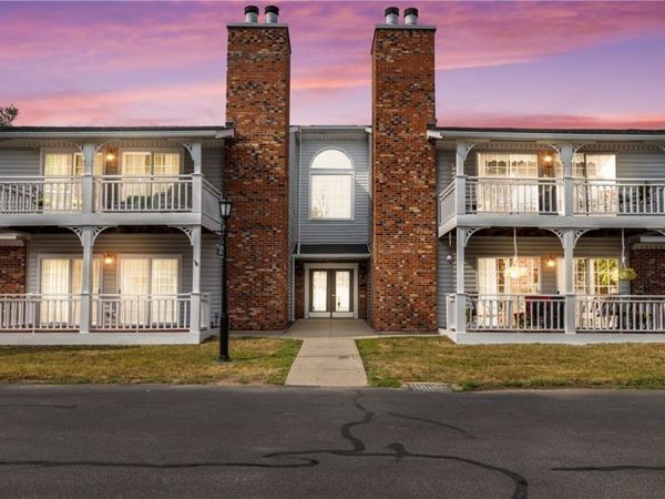 1175 Youngs Road, Unit E, Buffalo, NY 14221