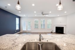 564 Harbour Pointe Drive photo 4