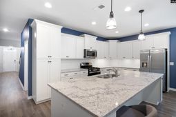 564 Harbour Pointe Drive photo 4