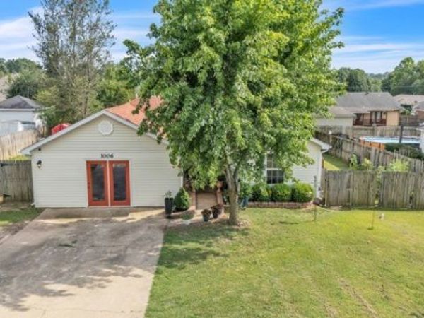 1006 E Longview Drive, Rogers, AR 72756