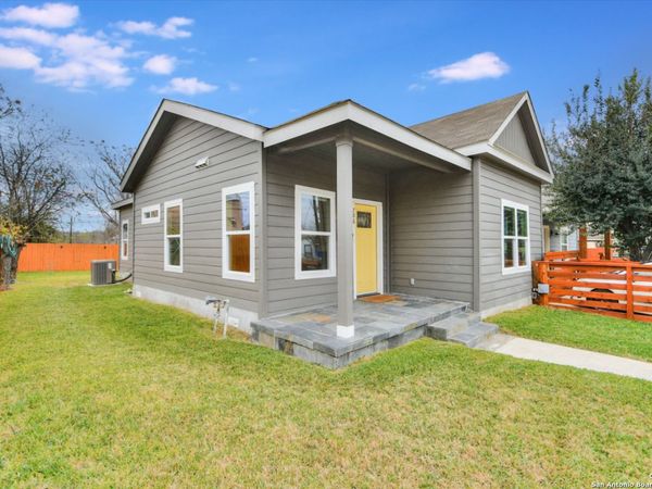 706 S Olive, San Antonio, TX 78203
