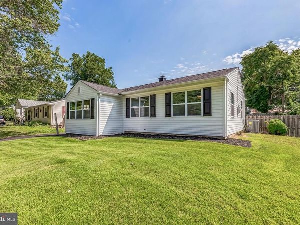 707 MOORES LANE, NEW CASTLE, DE 19720