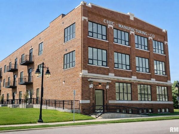 1001 SW ADAMS Street, Unit 207, Peoria, IL 61602