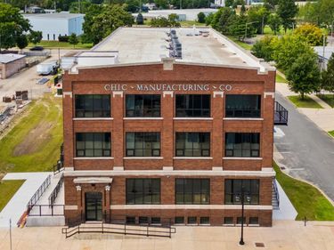 1001 SW ADAMS Street, Unit 207, Peoria, IL 61602