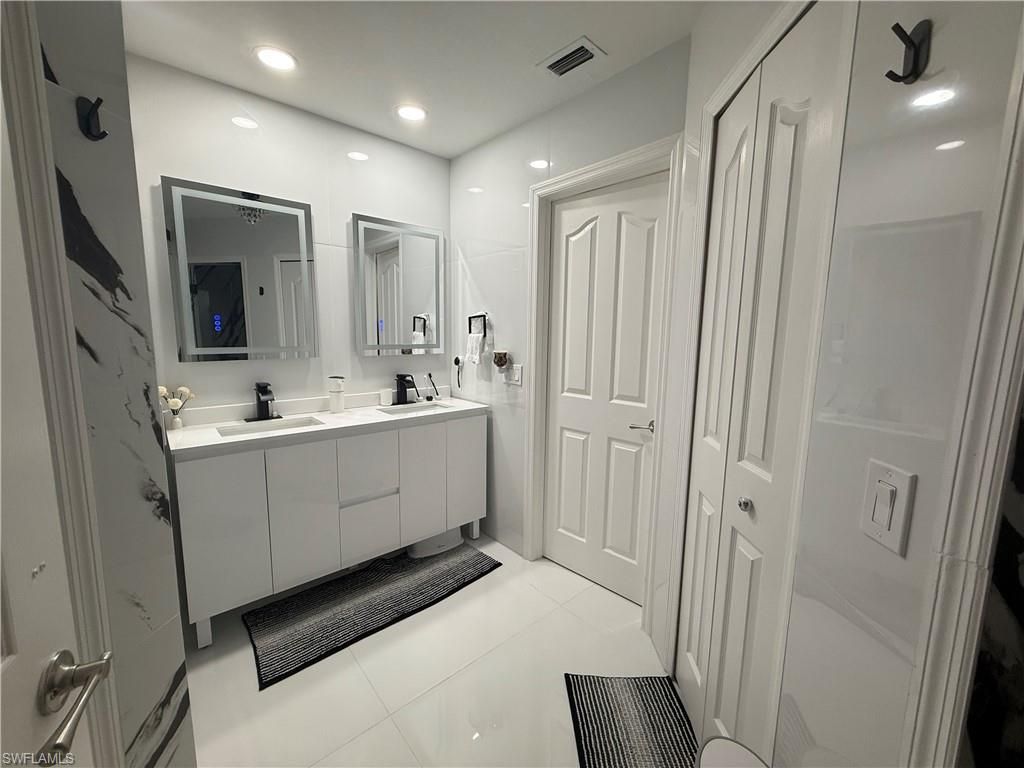 1726 Country Club Blvd , Cape Coral, FL 33990 Photo