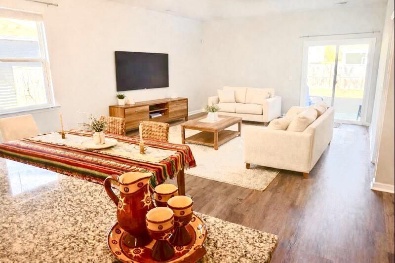 111 Akeley Lane Photo 8