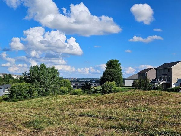 255x NW Heartland Drive, Rochester, MN 55901