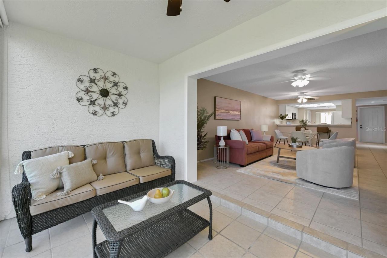6908 Drewrys Bluff, Unit 704, Bradenton, FL 34203 Photo