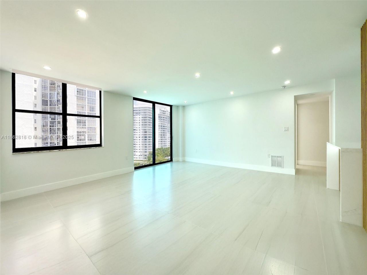 18151 NE 31st Ct, Unit 904, Aventura, FL 33160 Photo