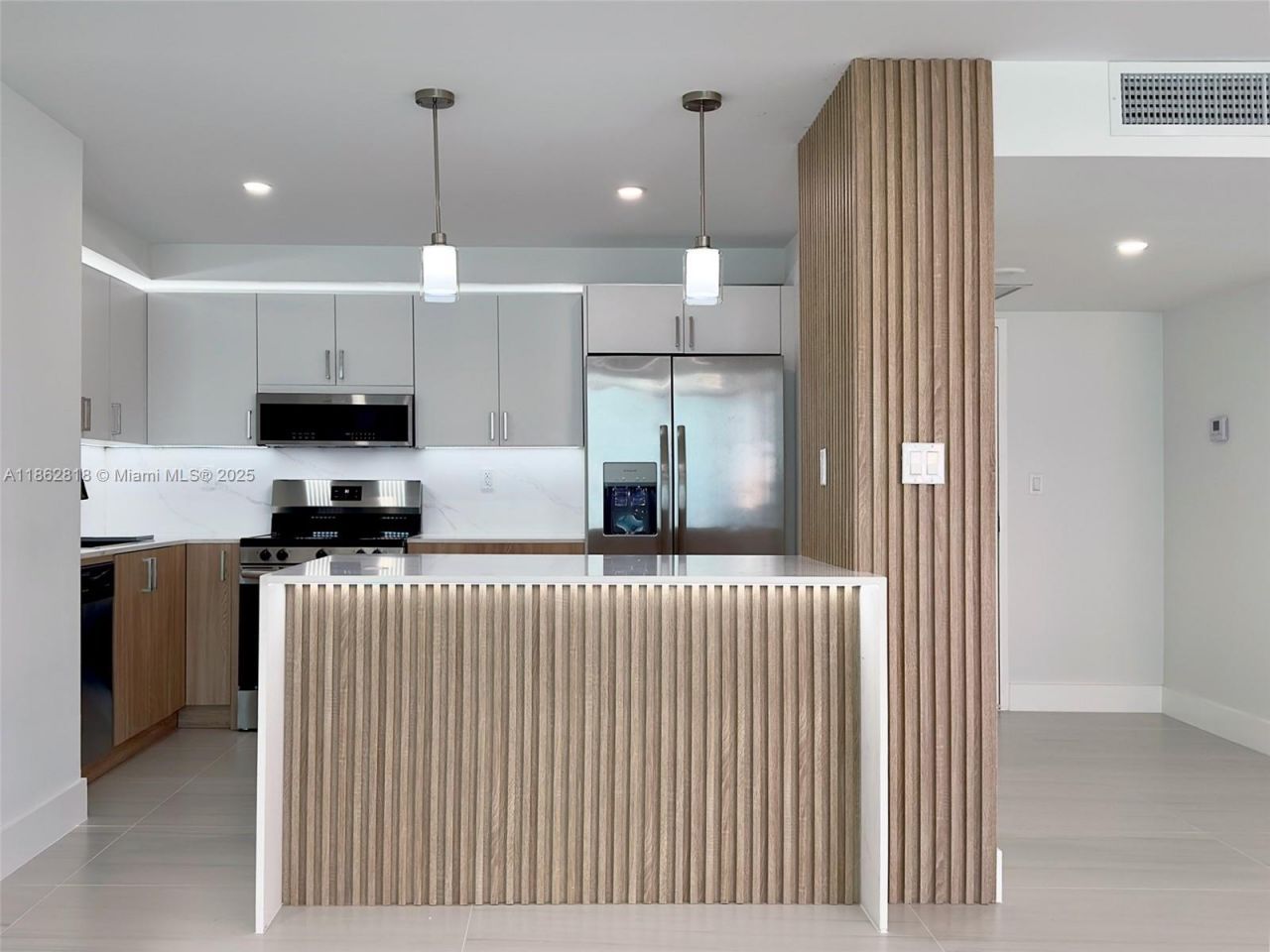 18151 NE 31st Ct, Unit 904, Aventura, FL 33160 Photo