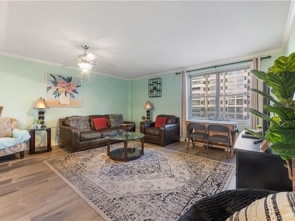 300 Peachtree Street NE, Unit 23J, Atlanta, GA 30308
