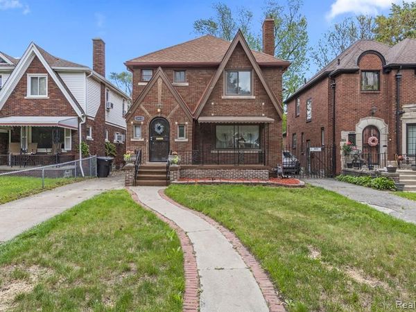 18030 SANTA BARBARA Drive, Detroit, Mi 48221