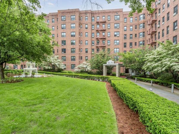 84-01 Main Street, Unit 107, Briarwood, NY 11435