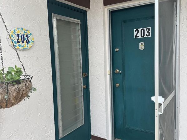 4 Greenway Village N, Unit 203, Royal Palm Beach, FL 33411