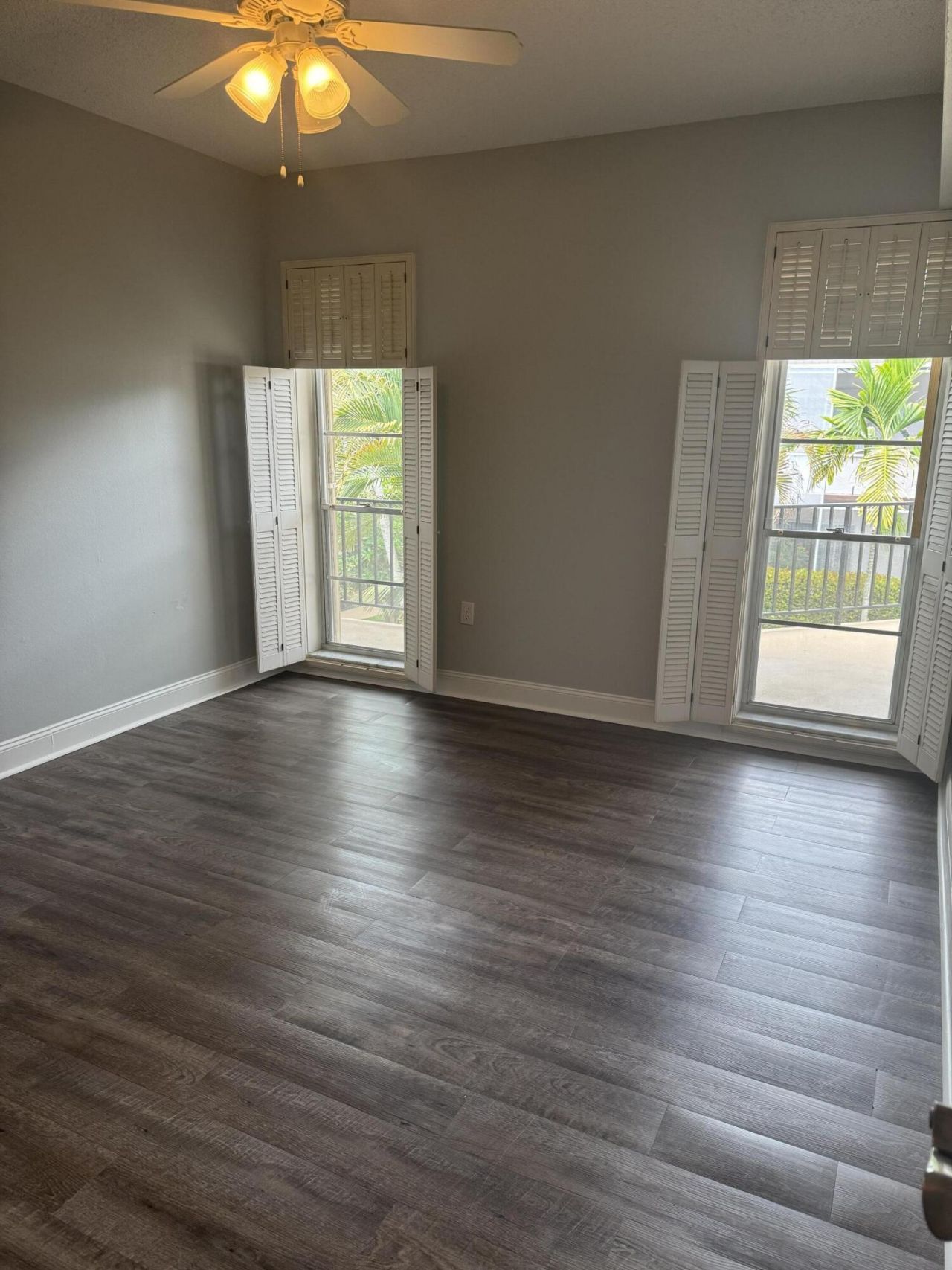 4 Greenway Village N, Unit 203, Royal Palm Beach, FL 33411 Photo