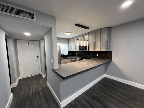 1630 Embassy Drive, Unit 306, West Palm Beach, FL 33401