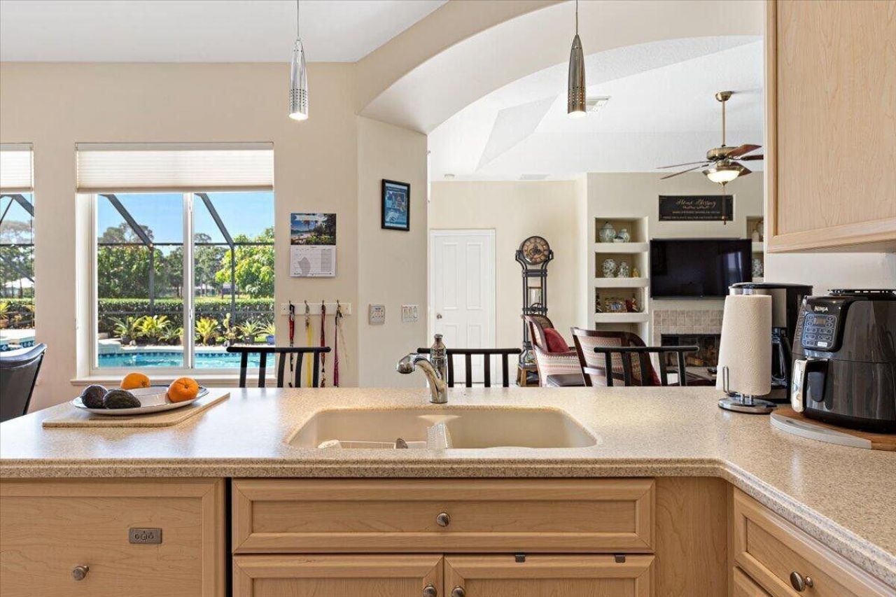 212 SW Whitewood Drive, Port Saint Lucie, FL 34953 Photo