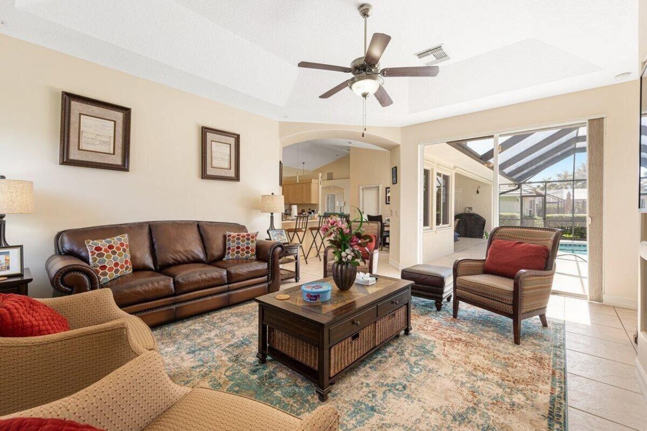 212 SW Whitewood Drive, Port Saint Lucie, FL 34953 Photo