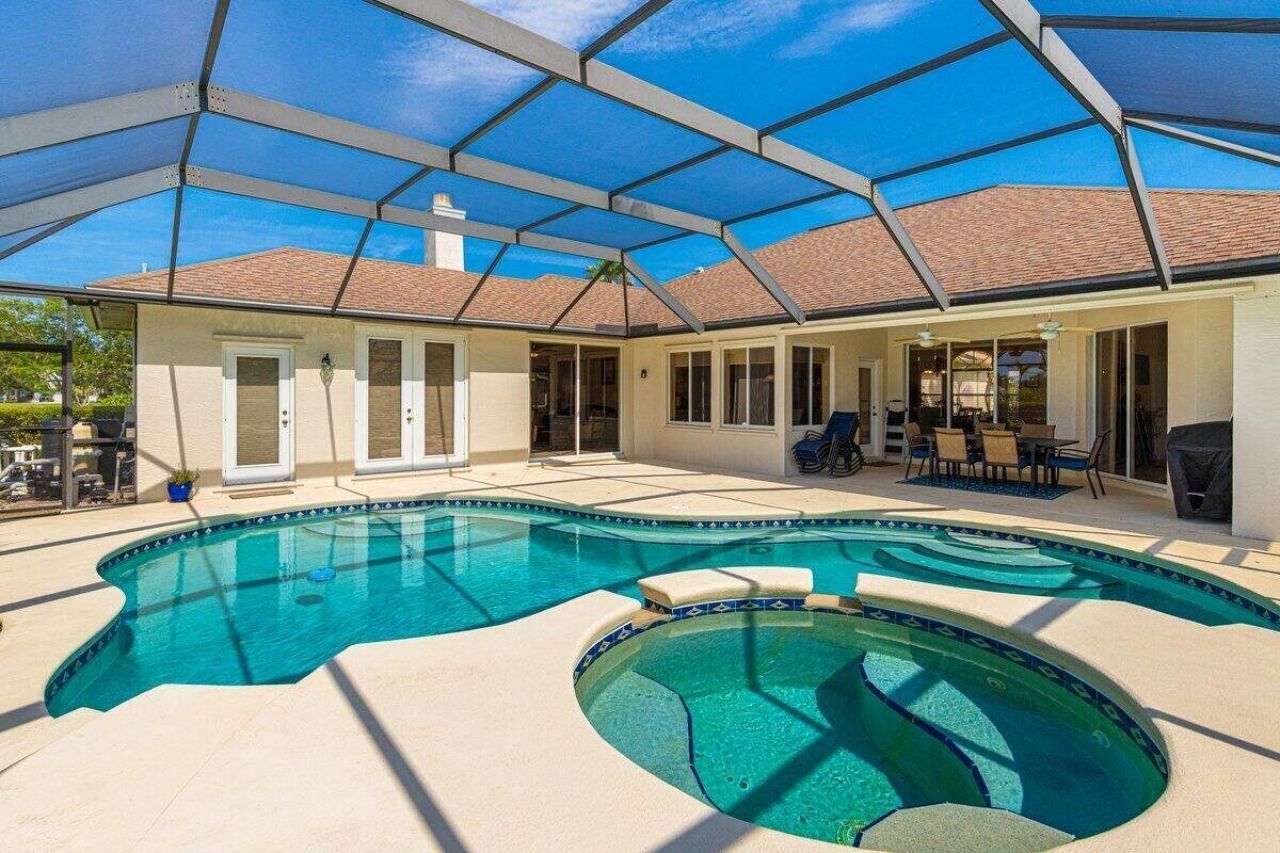 212 SW Whitewood Drive, Port Saint Lucie, FL 34953 Photo