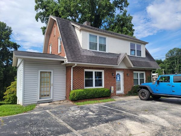 115 W Blue Ridge ST, Stuart, VA 24171