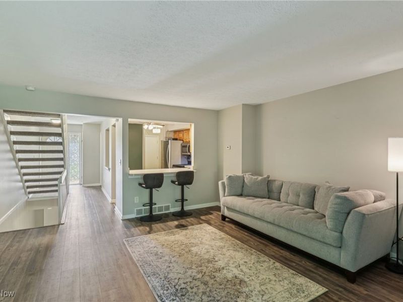 804 Arboretum Circle, Northfield, OH 44067 Photo 2