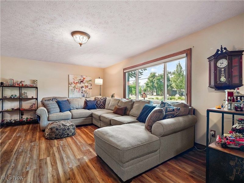 34859 Lake Shore Boulevard, Timberlake, OH 44095 Photo 13