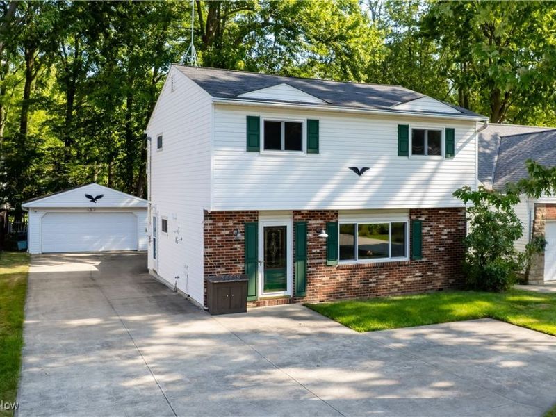 34859 Lake Shore Boulevard, Timberlake, OH 44095 Photo 2