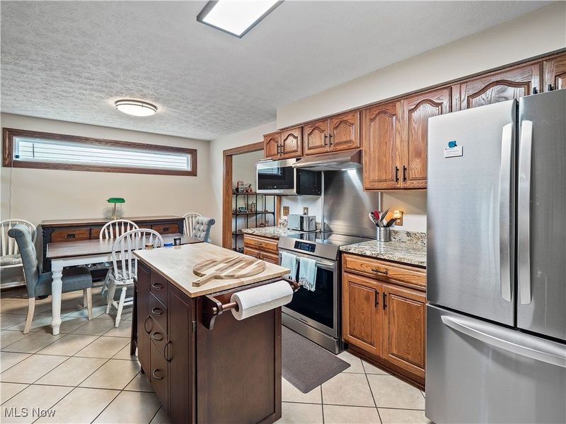 34859 Lake Shore Boulevard, Timberlake, OH 44095 Photo 24