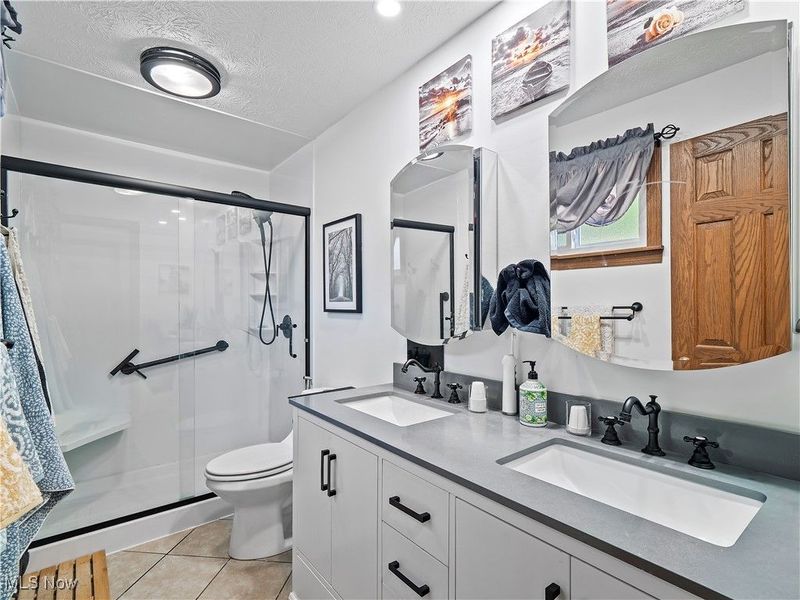 34859 Lake Shore Boulevard, Timberlake, OH 44095 Photo 37