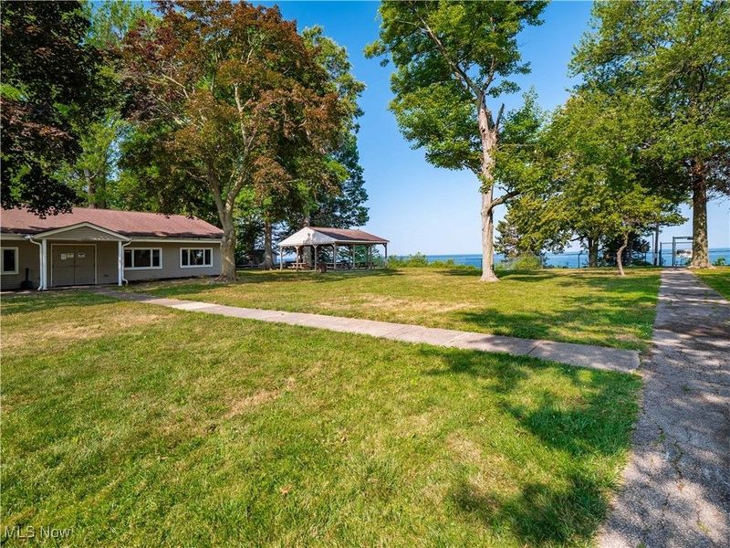 34859 Lake Shore Boulevard, Timberlake, OH 44095 Photo 41