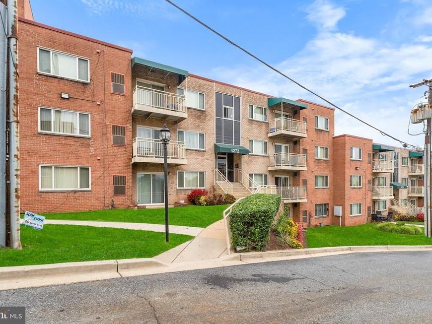 4272 East Capitol Street E, Unit 2, Washington, DC 20019 Main Photo