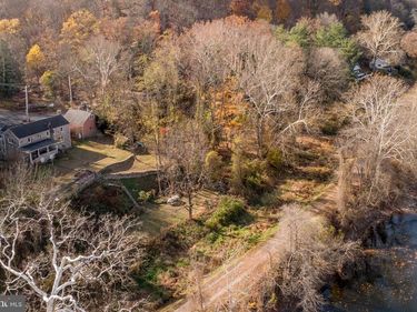 3596 RIVER ROAD, LUMBERVILLE, PA 18933