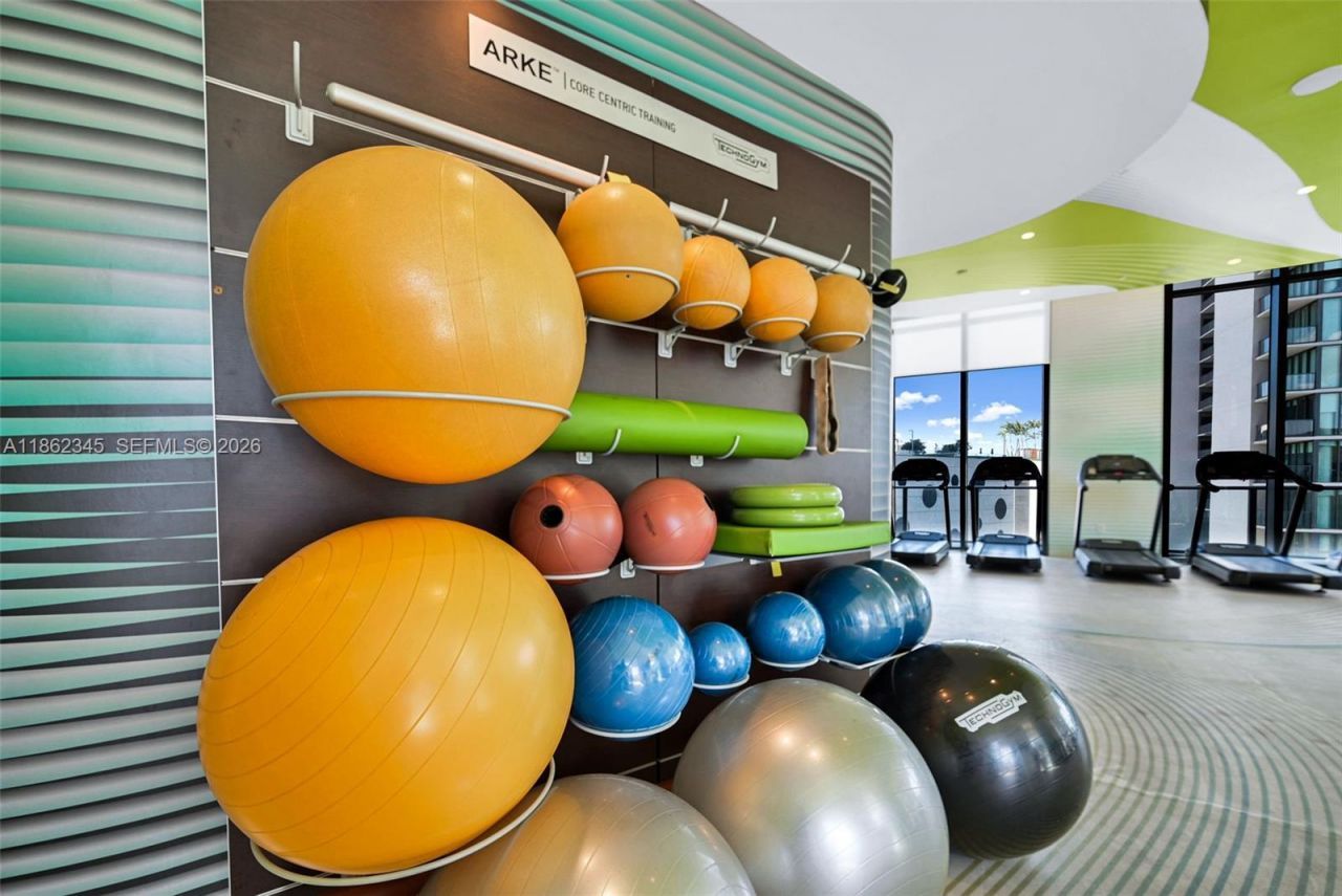 501 NE 31st St, Unit 306, Miami, FL 33137 Photo