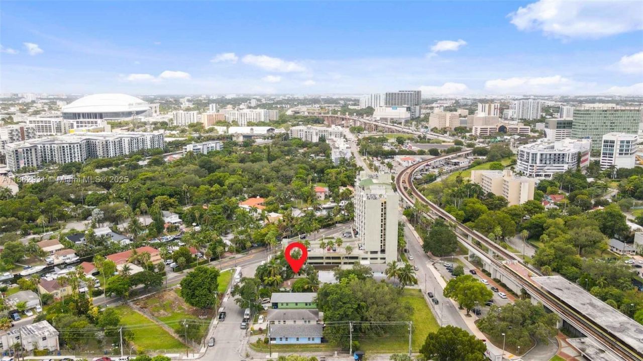 769 NW 10th, Miami, FL 33136 Photo