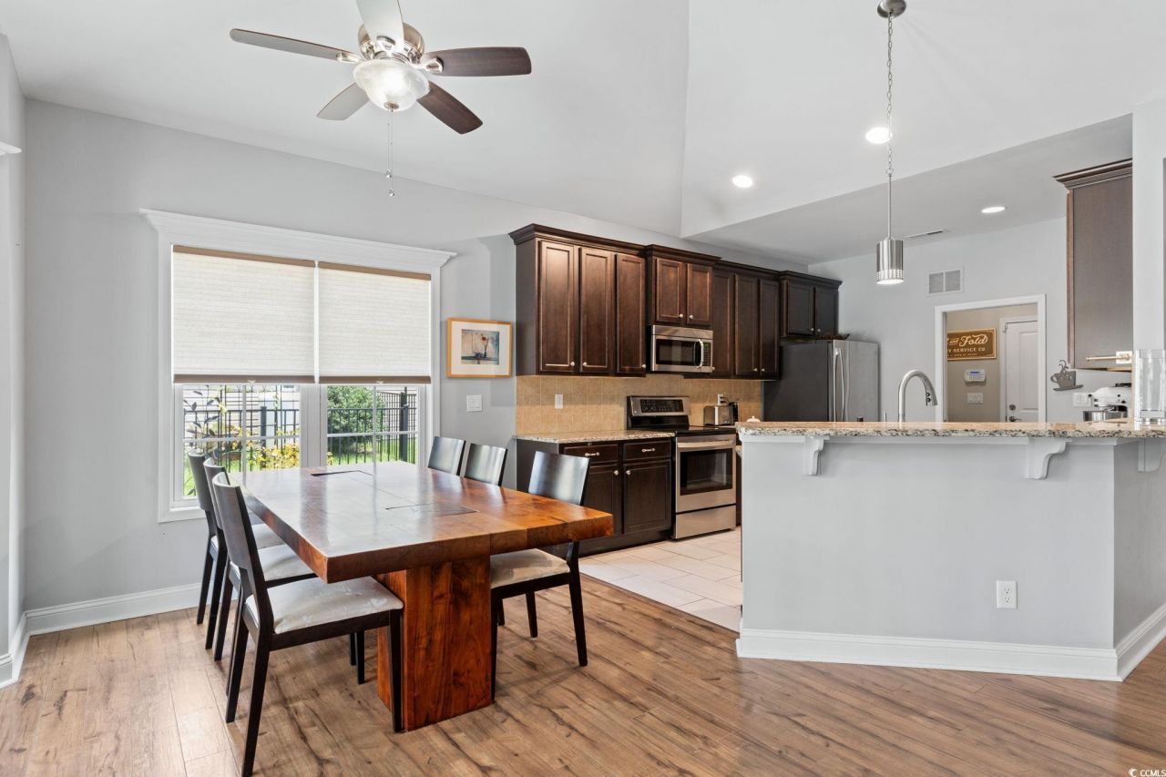 350 Long Meadow Dr. Photo 11