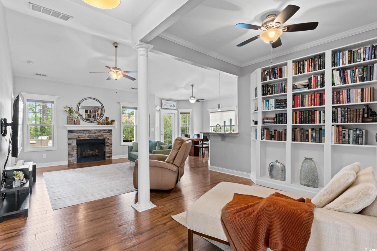 350 Long Meadow Dr. Photo 6