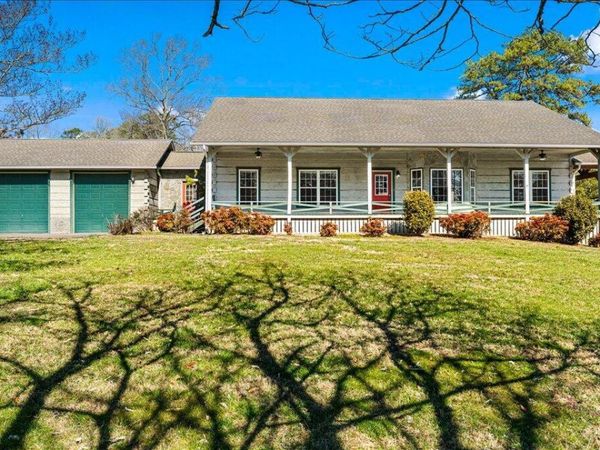 1793 Cherokee Drive, Bean Station, TN 37708