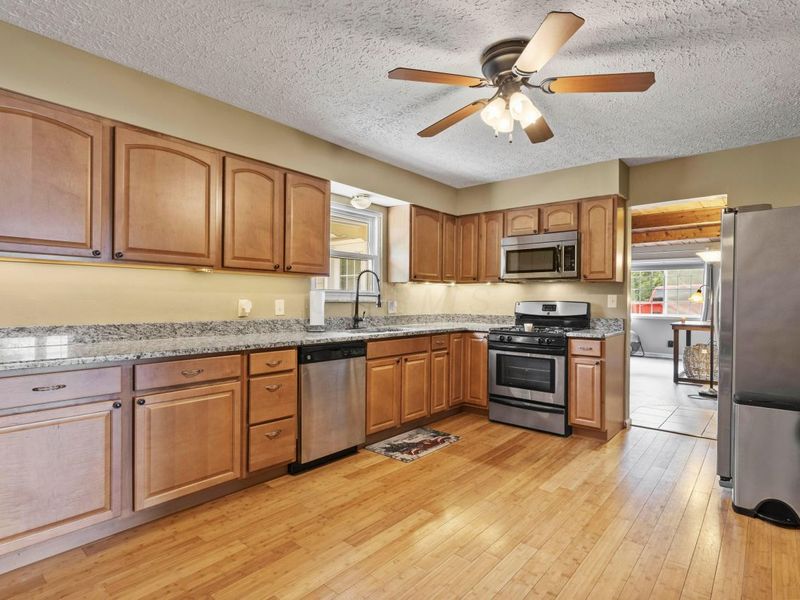 5796 Beecher Road, Granville, OH 43023 Photo 12