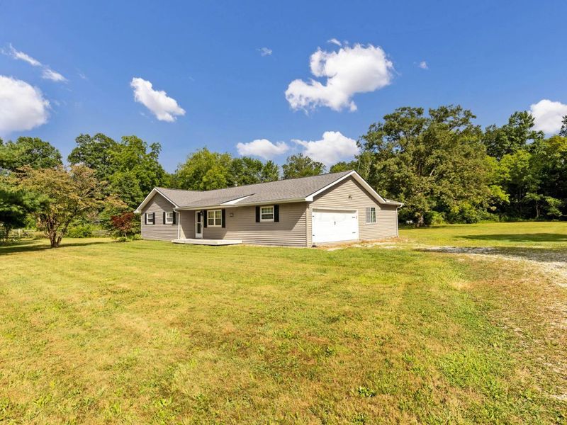 5796 Beecher Road, Granville, OH 43023 Photo 4