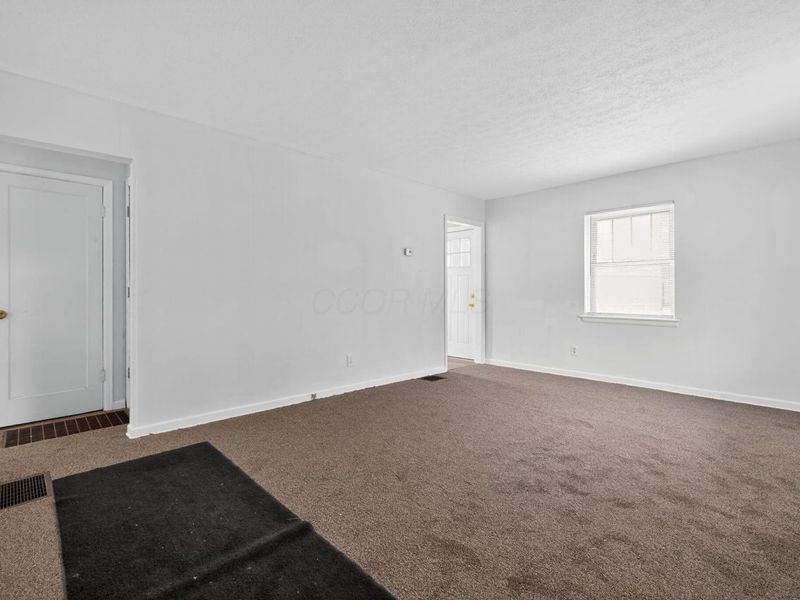 3268 Mcguffey Road, Columbus, OH 43224 Photo 10