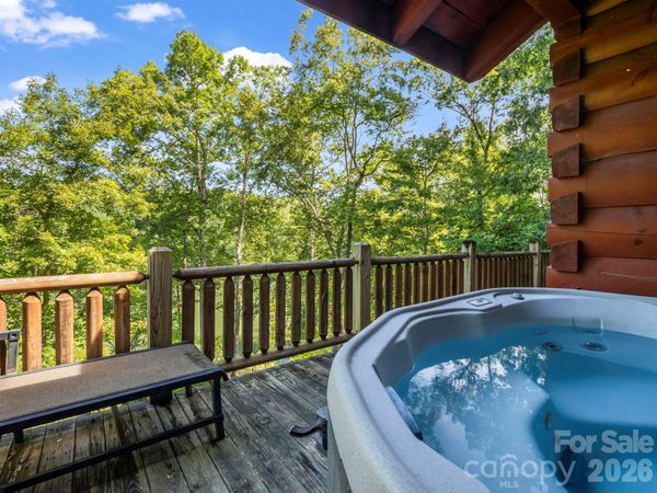 1029 Rainbow Circle, Lake Lure, NC 28746