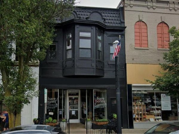 518 Lincolnway, La Porte, IN 46350