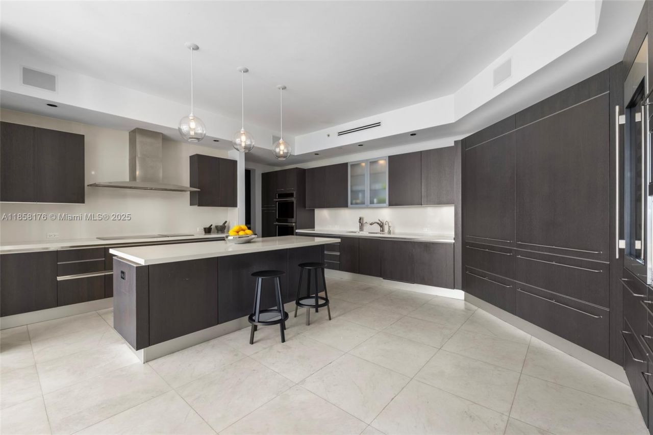 7133 Fisher Island Dr, Unit 7133, Miami Beach, FL 33109 Photo