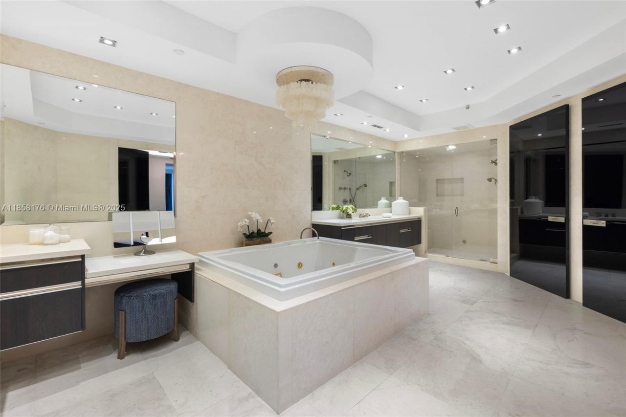 7133 Fisher Island Dr, Unit 7133, Miami Beach, FL 33109 Photo