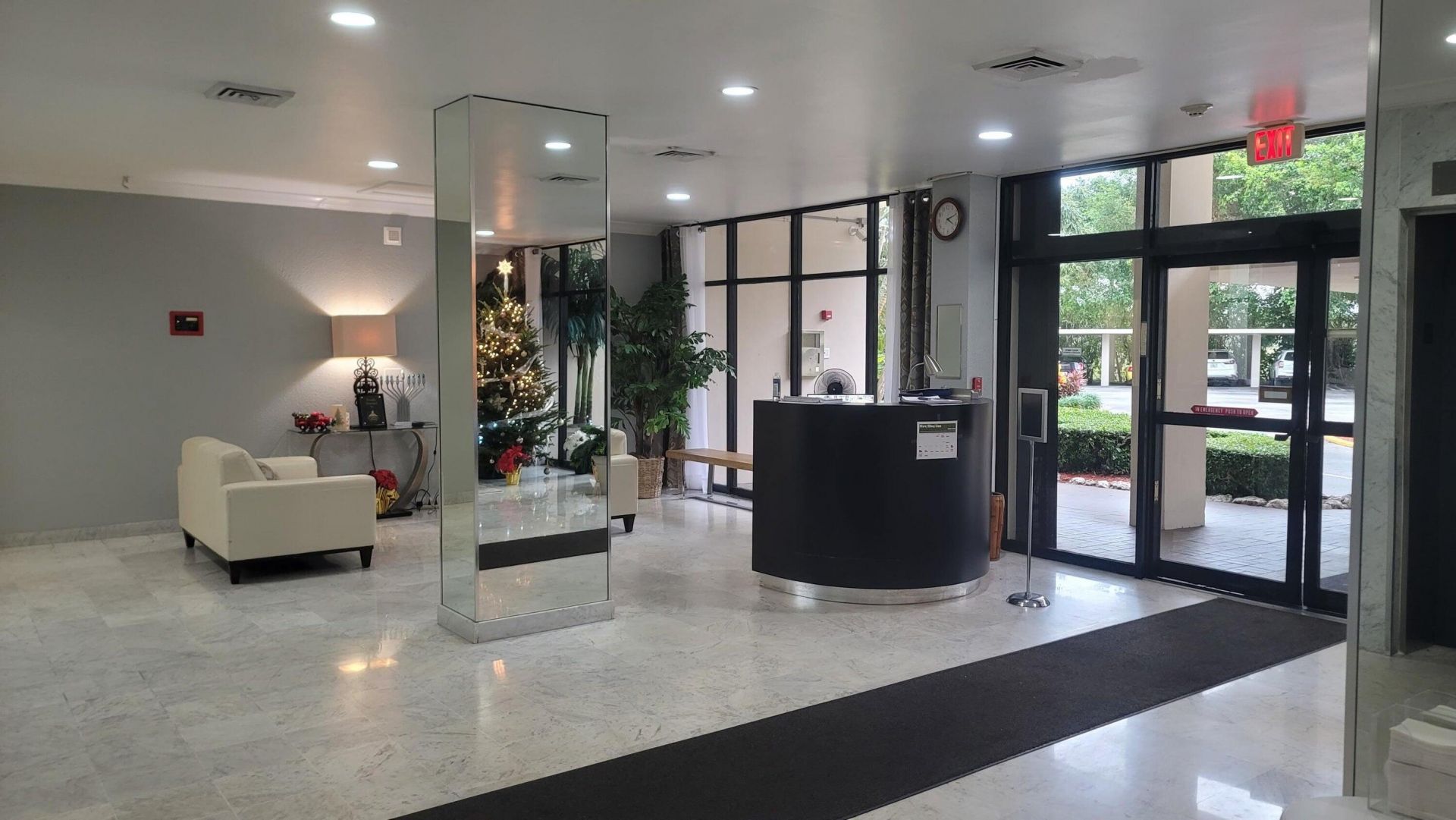 2425 Presidential Way, Unit 603, West Palm Beach, FL 33401 Photo