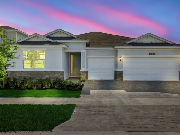 10692 NW Suncrest Lp, Port St Lucie, FL 34987