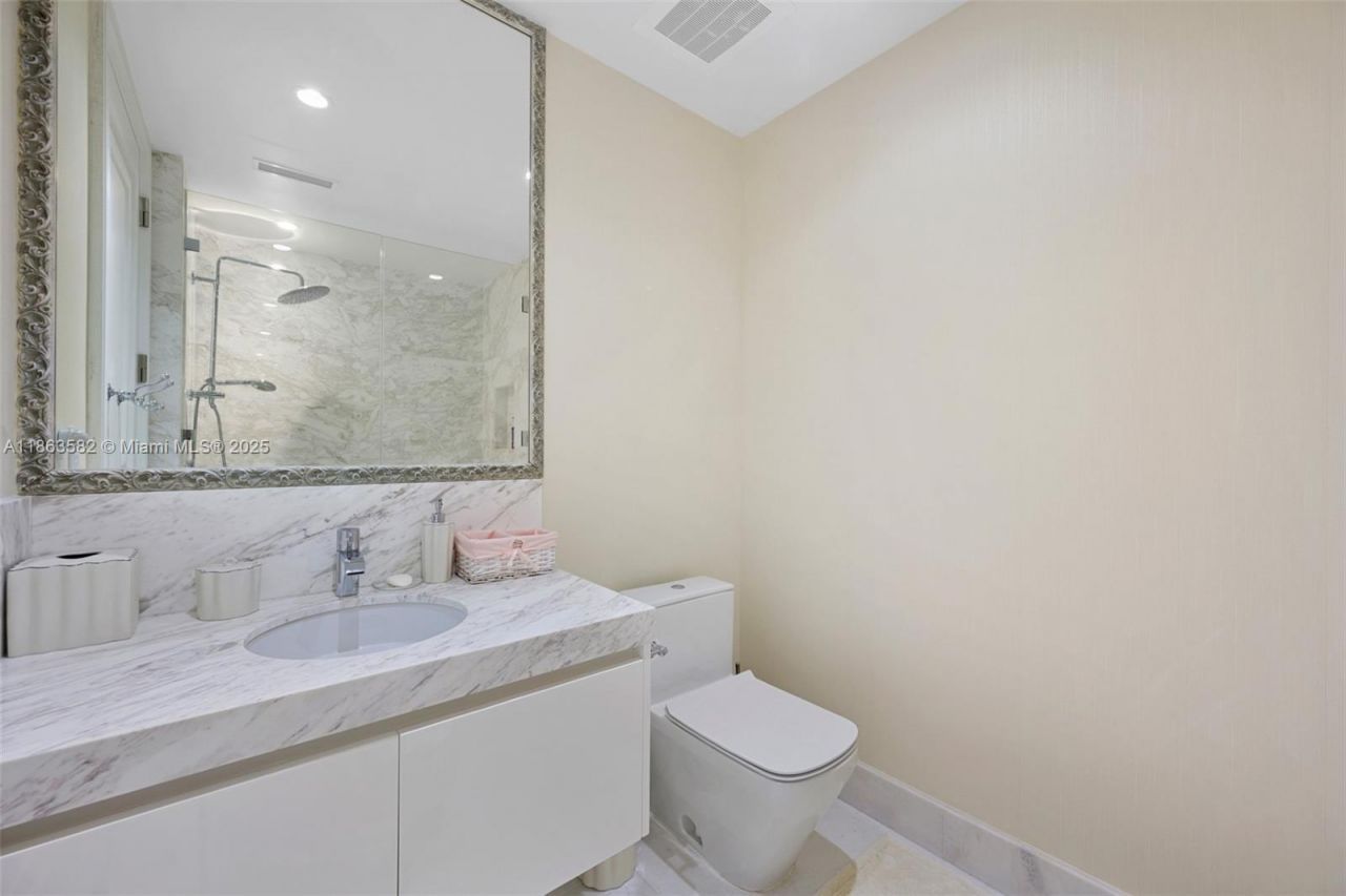 17901 Collins Ave, Unit 2702, Sunny Isles Beach, FL 33160 Photo