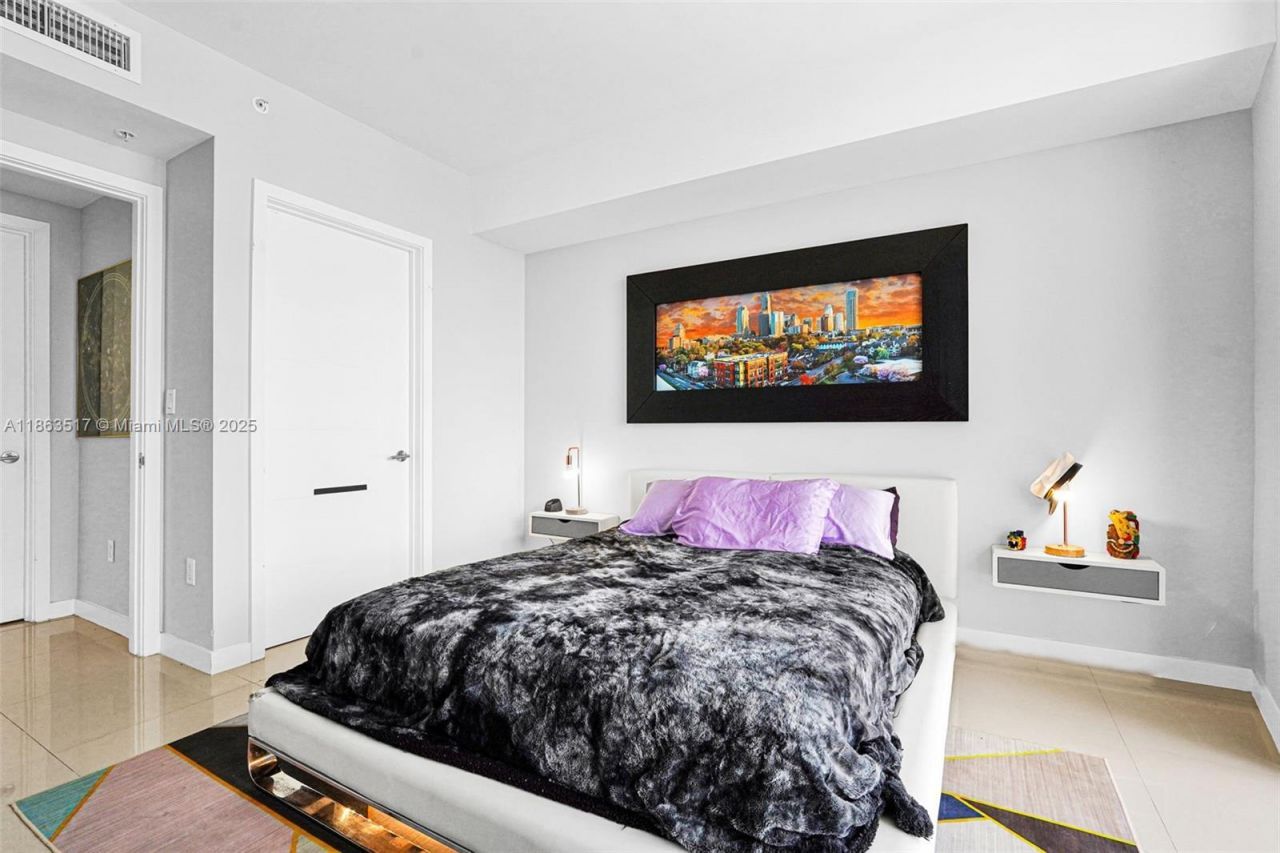 1010 SW 2nd Ave, Unit 1010, Miami, FL 33130 Photo