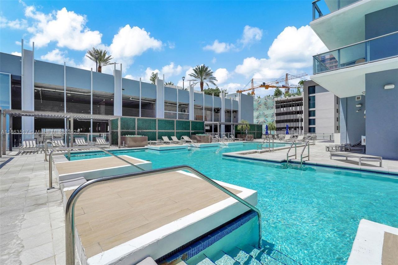 1010 SW 2nd Ave, Unit 1010, Miami, FL 33130 Photo